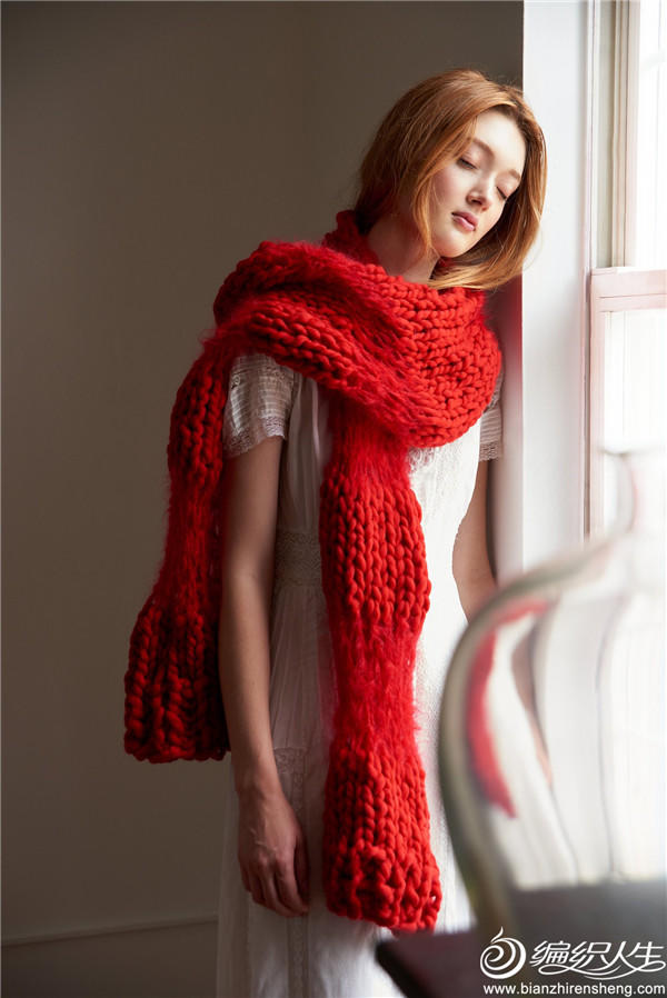 紅色粗羊毛棒針圍巾