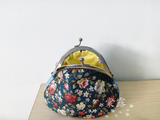 棠露布藝——藍碎花口金包8.5cm（201502）