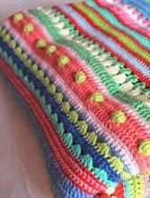 10余款彩色条纹毯 简单针法与绚丽色彩的搭配