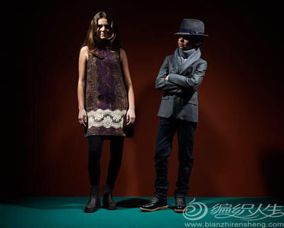 男孩:西装- Gucci Junior 围巾- Dolce &amp; Gabbana Kids 牛仔裤- Finger in the Nose 衬衫- Wolf&amp;Rita 女孩: 裙子- Dolce &amp; Gabbana Kids 靴子- Maan