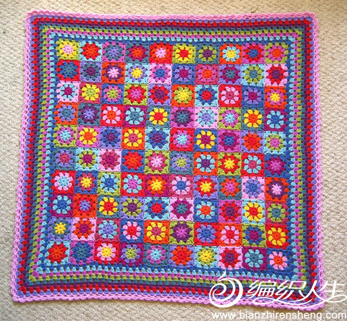 菱形的编织毯子，色彩搭配亮丽，零线的自由组合，美哉