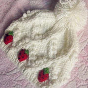 奶油草莓毛球绞花棒针毛线帽