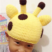 长颈鹿造型钩针编织儿童帽子
