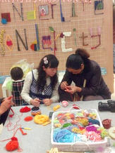 南京虹悦城织物展上的针织艺术与编织课堂