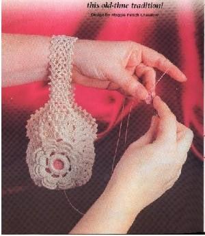 一款创意花朵线团包包的详细编织方法