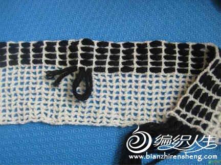 钩针编织简单格子围巾的编织步骤