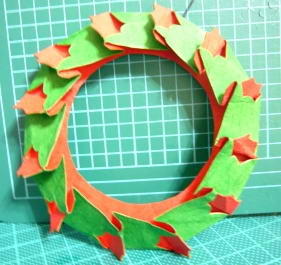 创意折纸 漂亮的手工花环制作图解