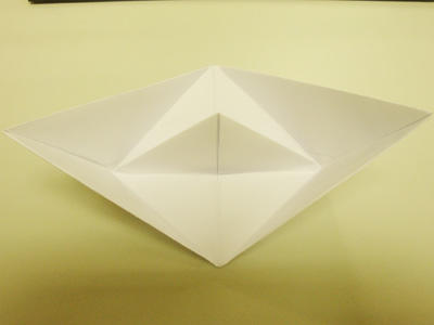 怎样制作手工折纸小船的详细图解