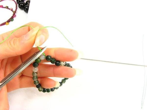 教你编织简单的水晶串珠手链