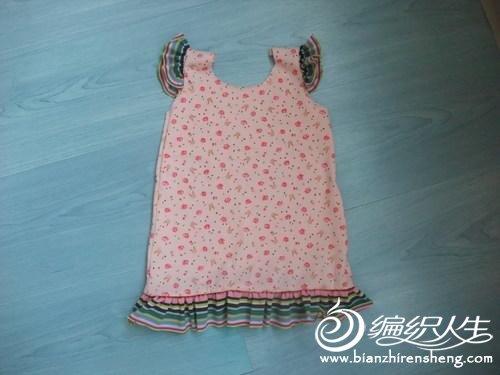 宝宝背心连衣裙的缝制方法过程