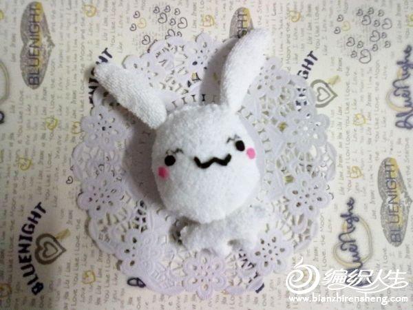 教你DIY一个可爱的毛巾兔子玩偶