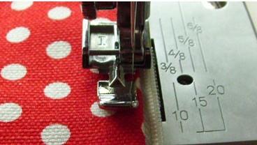 手工缝制一个人文具管家麻布笔袋