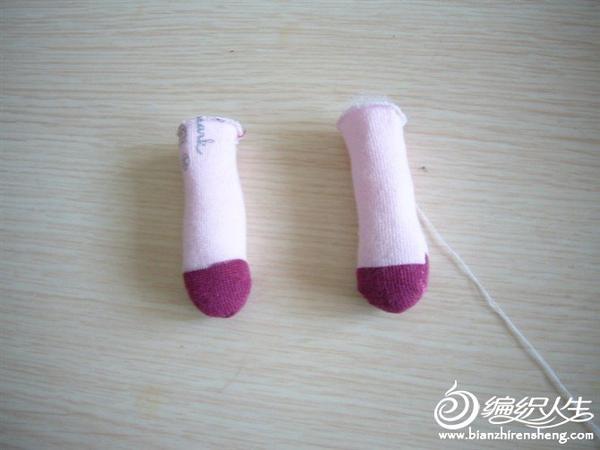 手工创作DIY袜子娃娃制作方法图解