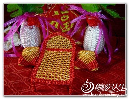 用中国结艺手法编织精致的家具作品