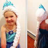 两位妈妈为抗击癌症的女孩钩织童话假发帽