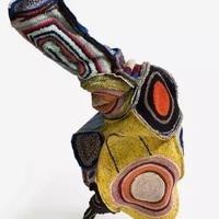 尼克·凯夫的软雕塑：编织与舞动的艺术