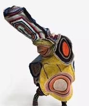 尼克·凯夫的软雕塑：编织与舞动的艺术