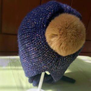 经典成人款毛球护耳帽编织方法