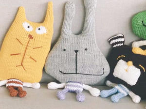 玩偶大嘴兔(2-1)家用编织机LK150机织玩偶编织视频