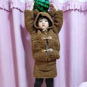 毛圈線鉤織兒童棒針小熊連帽開衫外套與短裙套裝