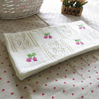 童趣 可爱的樱桃绣花图案棒针童毯