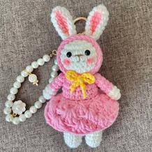 暖心兔子 长耳朵粉裙子钩针兔子挂件