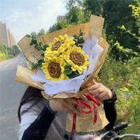 向日葵单支包装方法(4-3)创意毛线钩针花朵花束编织视频教程