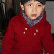 我家小帥的紅毛衣 男童棒針青果領套頭毛衣