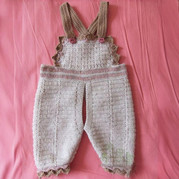 奶咖软糖 钩织结合婴儿羊绒背带裤